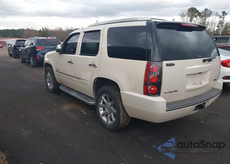 2013 GMC Yukon Denali z USA, uszkodzony, nr VIN 1GKS1EEF3DR334352